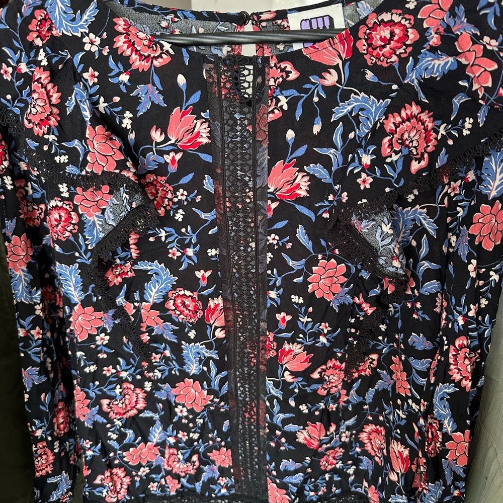 Sui by Anna Sui blouse